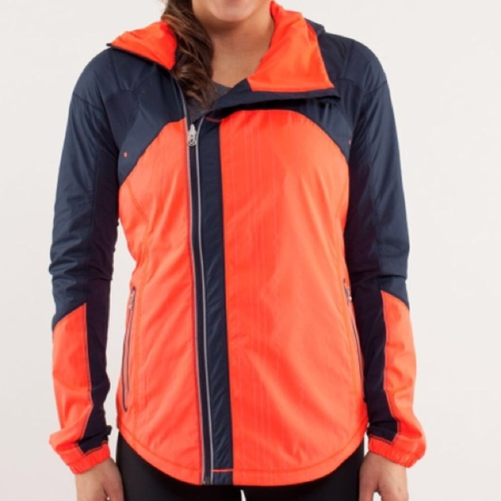 Lululemon Run Get Up And Glow Jacket Reflective